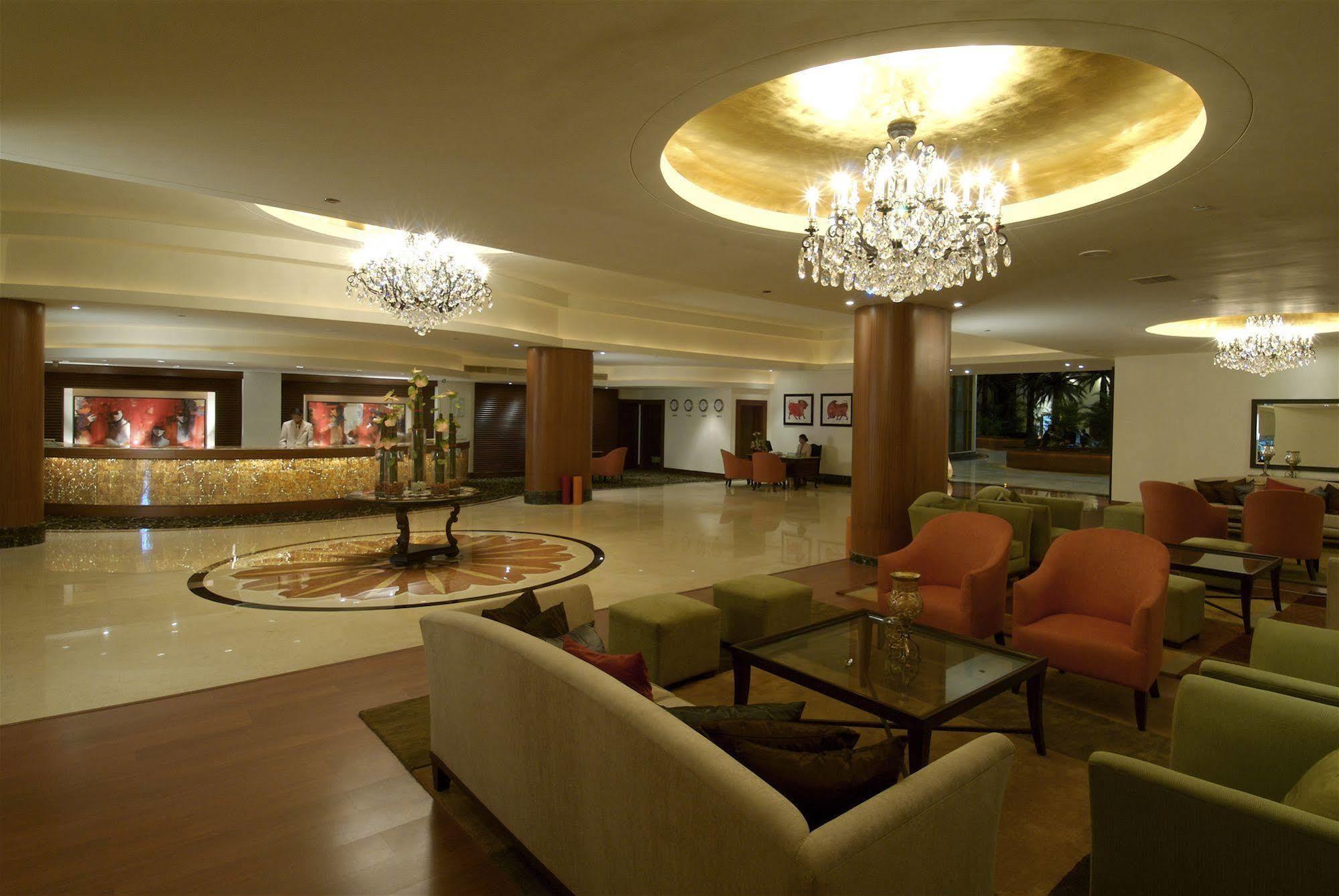 Taj Deccan Hyderabad Exterior foto