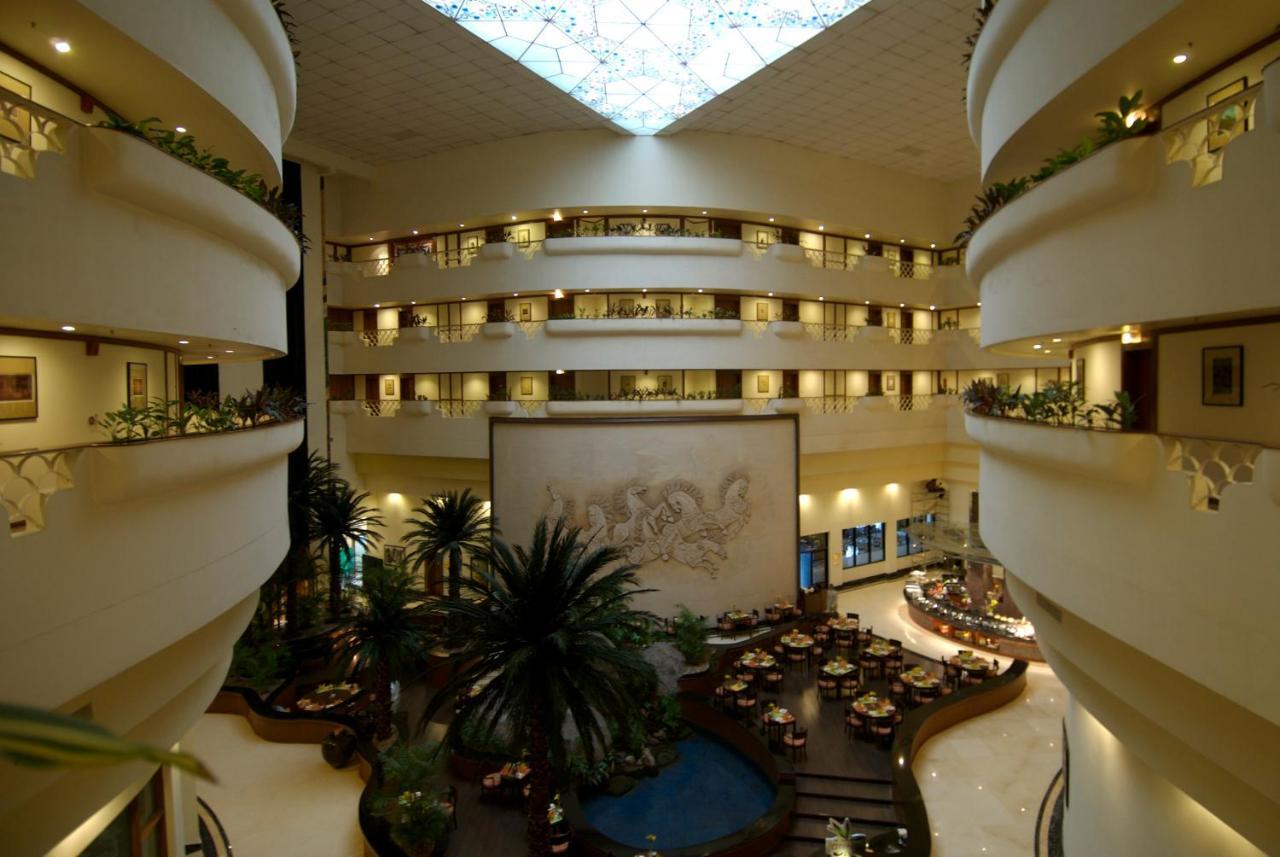 Taj Deccan Hyderabad Exterior foto
